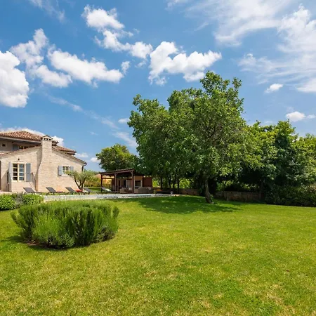 Grando I Villa